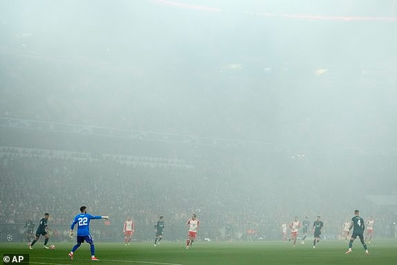 Arsenal bại trận, sạch bóng đại diện Ngoại hạng Anh ở Champions League 