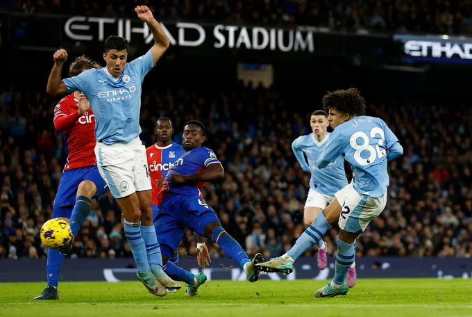 Man City bị ‘nhược tiểu’ cầm hoà theo kịch bản … ‘không tưởng’ 