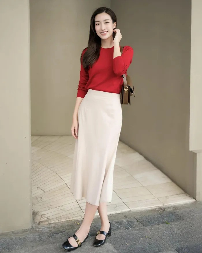 Hoa hậu Mỹ Linh 'làm điều đặc biệt' với Chủ tịch CLB Hà Nội