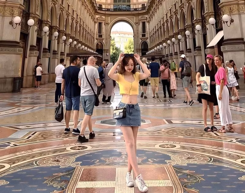 Bạn gái 'tài sắc vẹn toàn' của thủ quân U23 Việt Nam