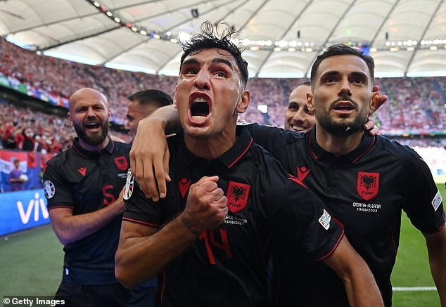Chùm ảnh: Croatia nguy cơ bị loại ngay vòng bảng EURO 2024 