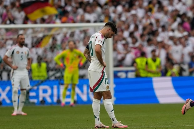 Chùm ảnh: Đội bóng đầu tiên vượt qua vòng bảng EURO 2024 