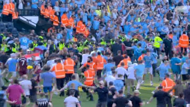 'Người của Man City’ cuồng nhiệt mừng ngôi vương