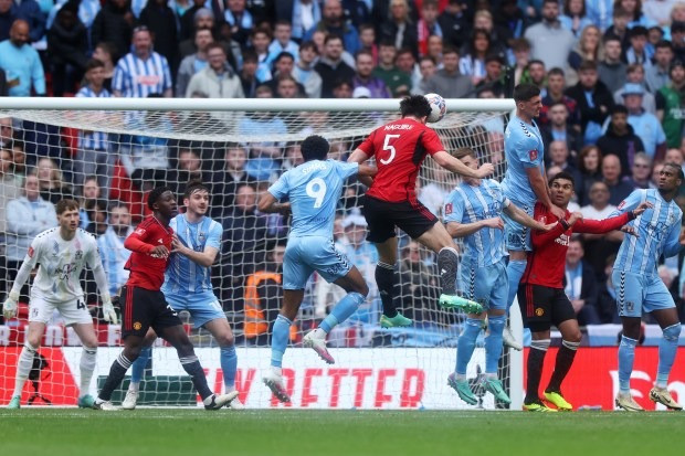 Chùm ảnh: Man United lầm lũi rời sân dù vào chung kết FA Cup