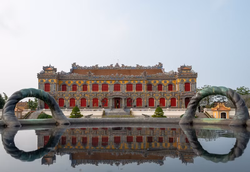 Cận cảnh điện Kiến Trung trăm tỉ mở cửa miễn phí đón khách dịp Tết