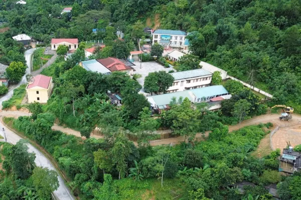 Đời sống người dân vùng cao ngày càng phát triển nhờ các dự án giảm nghèo.