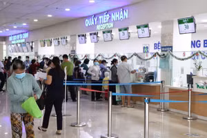 Quầy tiếp nhận tại Bệnh viện Ung Bướu TPHCM.