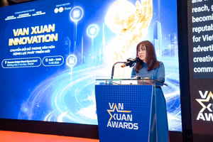 Bà Ninh Thị Thu Hương – Cục trưởng Cục Văn hóa Cơ sở (Bộ VH-TT&DL), phát biểu tại sự kiện. 