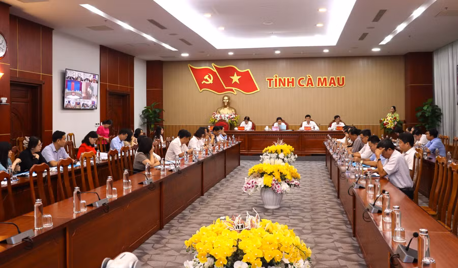hoi-nghi-1.jpg