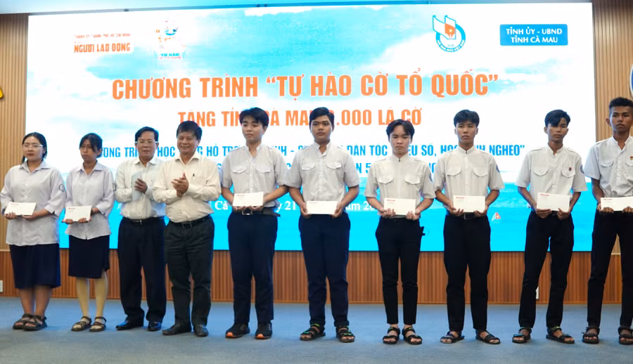 bao-chi-tang-qua-6.jpg
