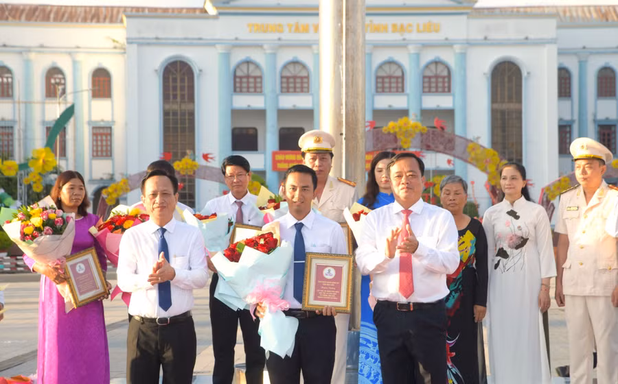giao-vien-tre-nguyen-chi-tai-2.jpg