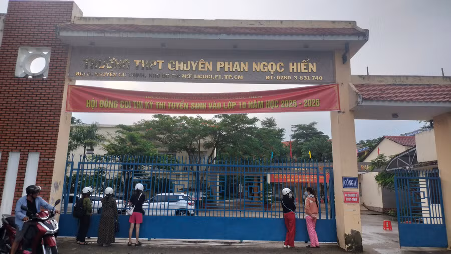 truong-chuyen-pnh.jpg