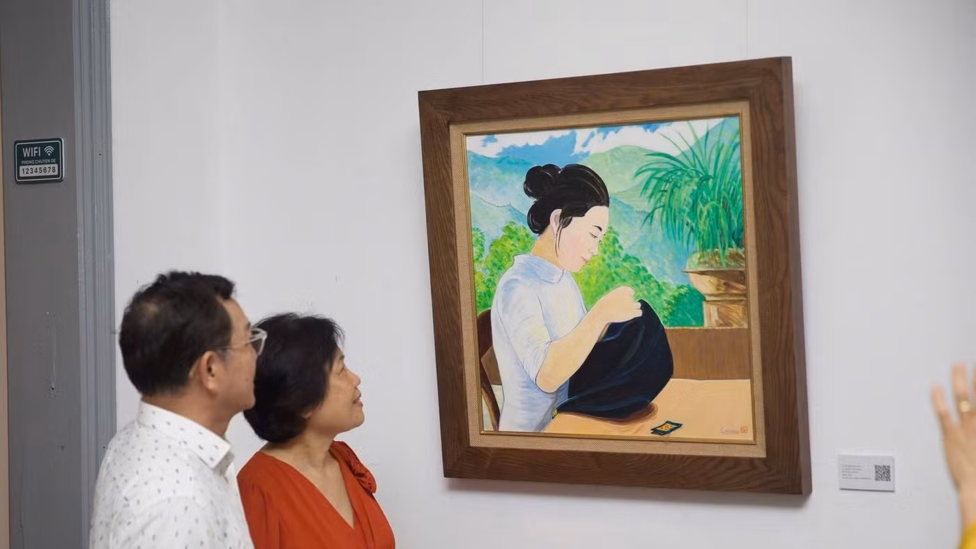 Các tác phẩm của John Lester thu hút sự chú ý của công chúng.