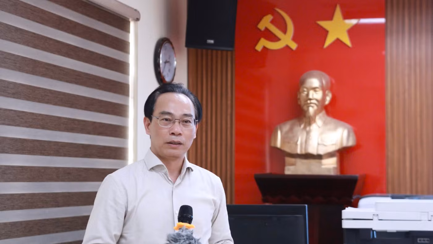 Bộ trưởng Bộ GD&ĐT Hoàng Minh Sơn.