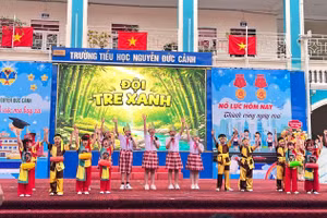 Các đội thể hiện tài năng trong phần thi.