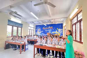 Giáo viên thực hiện tiết dạy minh hoạ tại chuyên đề.