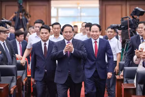 Thủ tướng Phạm Minh Chính cùng các đại biểu dự sự kiện tại Hải Phòng.