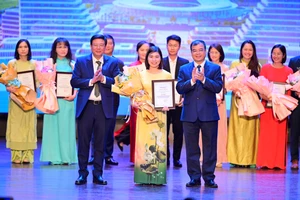 Theo đánh giá, các tác phẩm dự thi viết về TP Hải Phòng ngày càng được đầu tư bài bản, kỹ lưỡng.