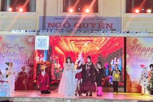 Những cung bậc cảm xúc tình yêu thương của một mùa Noel ấm áp với học sinh THPT Ngô Quyền.