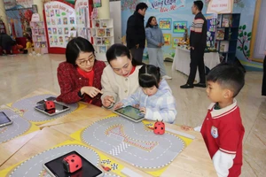 Sự đồng hành của nhà trường, thầy cô và gia đình giúp trẻ vững vàng hành trang vào lớp 1.