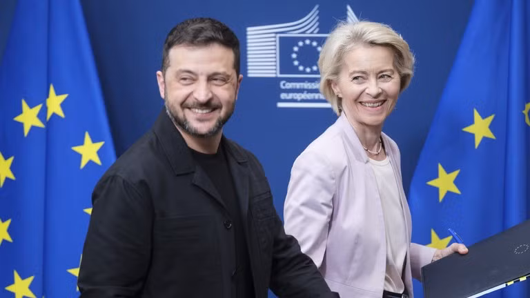Tổng thống Ukraine Zelensky và Chủ tịch EC Ursula von der Leyen.