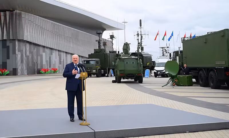 Tổng thống Belarus kêu gọi tạo công nghệ đột phá cho ra sát thủ UAV