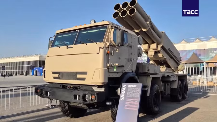 Hệ thống Sarma 300mm và xe chiến đấu BTR-22 lần đầu ra mắt quốc tế