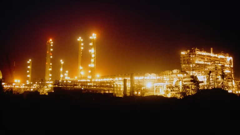 Nổ lớn rung chuyển Dubai