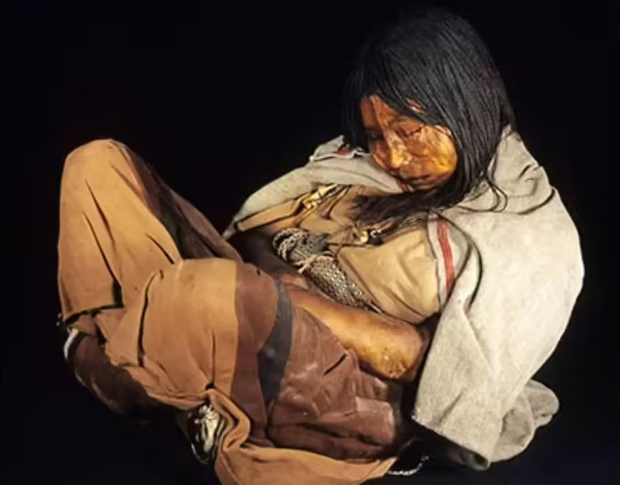 Bí ẩn thiếu nữ Inca 500 năm vẫn nguyên vẹn trên đỉnh Andes