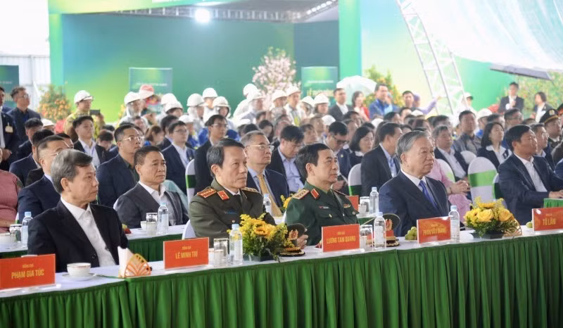 Tổng Bí thư Tô Lâm và các đại biểu tham dự buổi lễ tại điểm cầu chính.