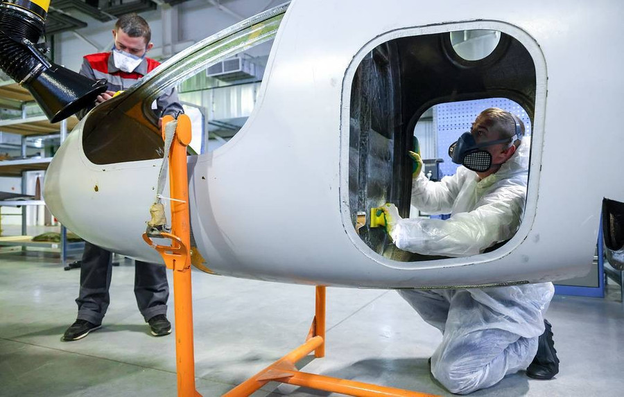 UAV Predator có thể bay cao 15 km, mang tải 500 kg