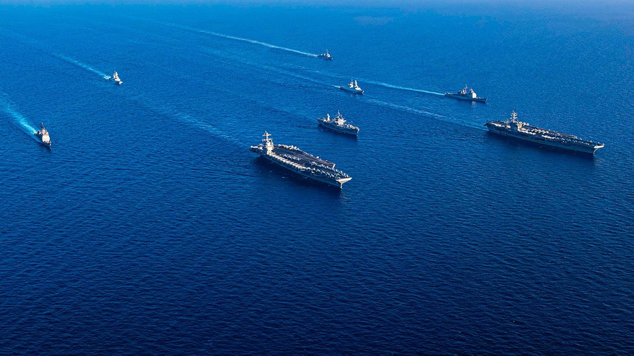 Iran đóng cửa không phận, nhóm tàu sân bay Mỹ hướng tới Trung Đông