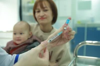 Người dân Hà Nội tiêm vaccine phòng cúm tăng mạnh