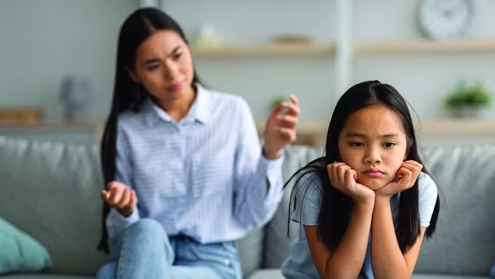 Sự khác biệt trong cách hiểu ngôn ngữ giữa người lớn và trẻ nhỏ có thể dẫn đến những hiểu lầm trong giao tiếp hằng ngày. Ảnh: ITN.