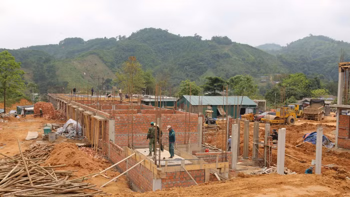 Đẩy nhanh tiến độ thi công tại các trường nội trú liên cấp ở khu vực biên giới Quảng Trị.