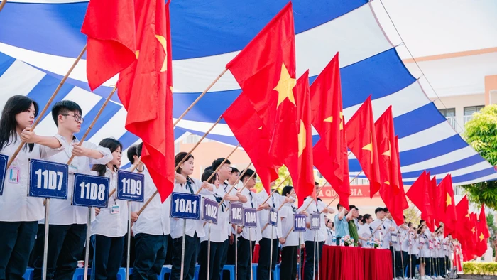 Học sinh Trường THPT Nguyễn Quốc Trinh (Hà Nội) trong ngày khai giảng năm học 2025 - 2026. Ảnh: Facebook nhà trường