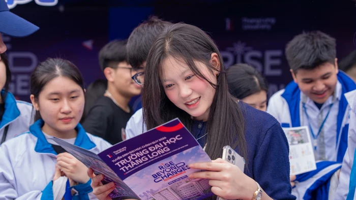 Học sinh tìm hiểu các ngành, chương trình đào tạo của Trường Đại học Thăng Long năm 2026. Ảnh: NTCC