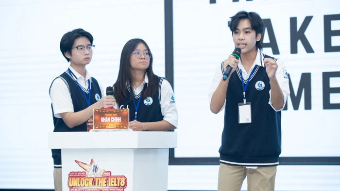 Học sinh tranh tài tại Cuộc thi Hùng biện tiếng Anh liên trường Unlock The IELTS 2025. Ảnh: BTC
