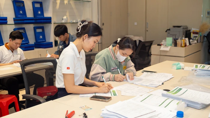 Sinh viên tham gia chương trình bảo lãnh vay, hỗ trợ lãi suất dành cho sinh viên Trường Đại học Bách khoa (Đại học Quốc gia TPHCM). Ảnh: Lê Nam