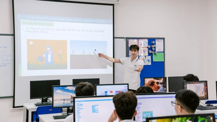 Giờ Tin học tại Trường Phổ thông liên cấp Phenikaa. Ảnh: NTCC