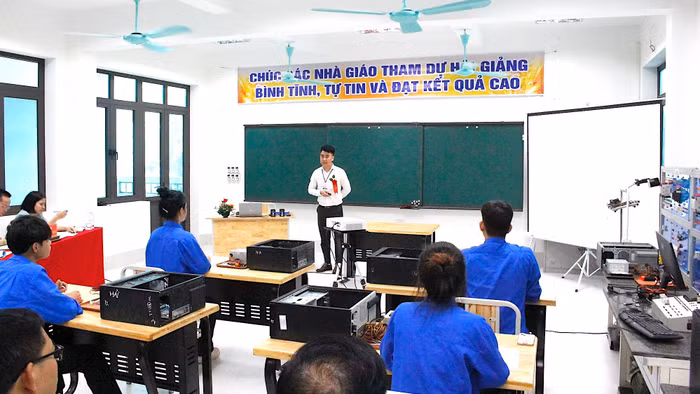 Bài thi của Trung tâm GDNN-GDTX Ân Thi.