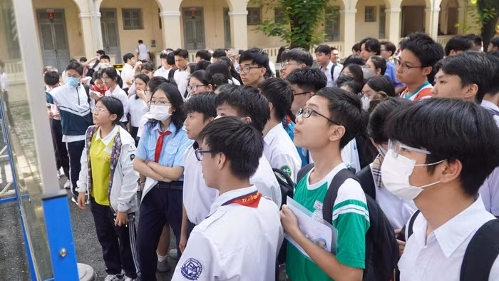 Học sinh TPHCM tham gia kỳ thi tuyển sinh lớp 10 năm 2025. Ảnh: MA
