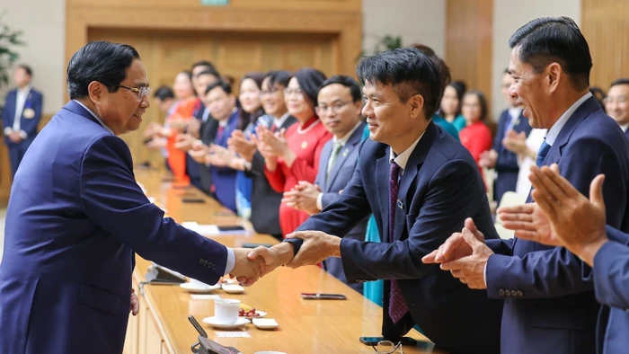 Thủ tướng gửi lời tri ân sâu sắc nhất tới toàn thể các thế hệ nhà giáo, các thầy, các cô trên khắp mọi miền Tổ quốc. Ảnh: Nhật Bắc