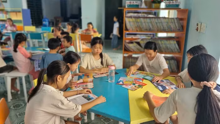 Thư viện Trường Tiểu học Phúc Trạch (xã Phúc Trạch, Hà Tĩnh) mở cửa “xuyên” hè đón học sinh.