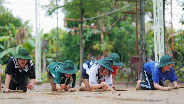 Qua từng hoạt động, trẻ không chỉ mạnh mẽ về thể chất mà còn vững vàng hơn về tâm lý. Ảnh: Nhà Thiếu nhi Bình Dương