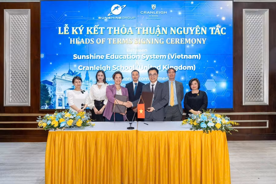 z7755266921261-fdbed0a3cc17381c1ccdd6eb9d355454.jpg