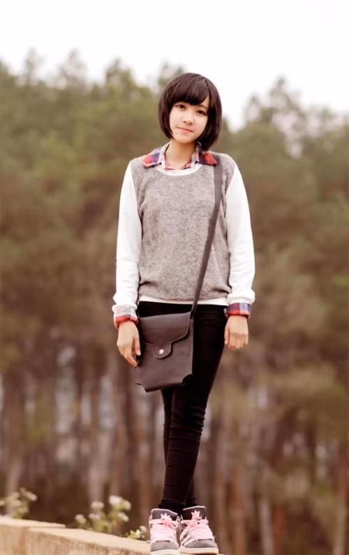 Ngẩn ngơ vì sơn nữ Mộc Châu đẹp như búp bê đang học tại Hà Nội | T Ling Jei,Triệu Thị Linh Hoa,Tìm kiếm gương mặt Ulzzang Hàn Quốc,Nữ sinh xinh đẹp