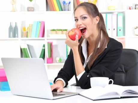 Ngồi nhiều, không vận động vẫn giảm cân ầm ầm nhờ cách này - Ảnh 2 Ngoi nhieu, khong van dong van giam can am am nho cach nay - Anh 2