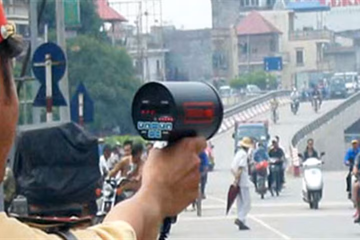 CSGT làm nhiệm vụ