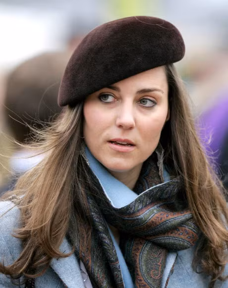 Vo Hoang tu William thay doi the nao trong hon 30 nam qua - Anh 5